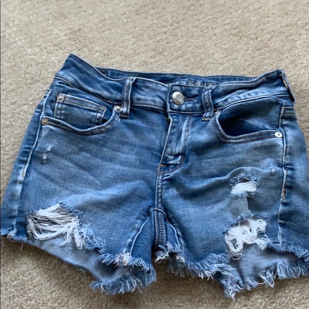 american eagle shorts!